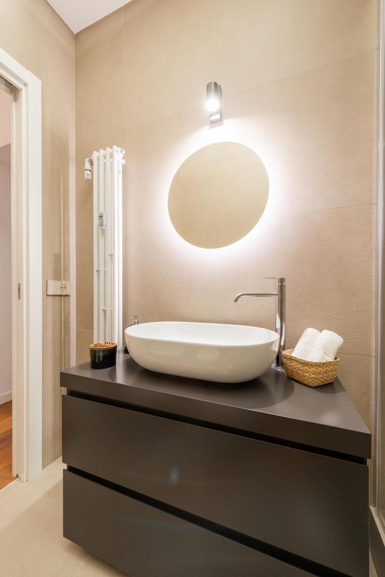 Elegant Haven Re Di By Hostand Appartement *